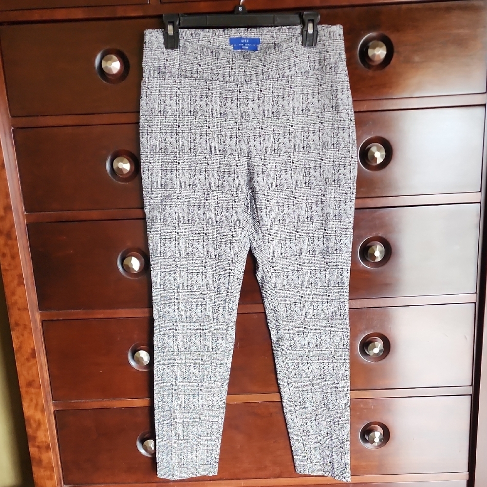 Apt.9 Brynn Black and White Skinny Slacks